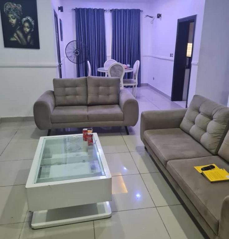 Plistbooking 3 Bedroom Duplex, City View Estate photo