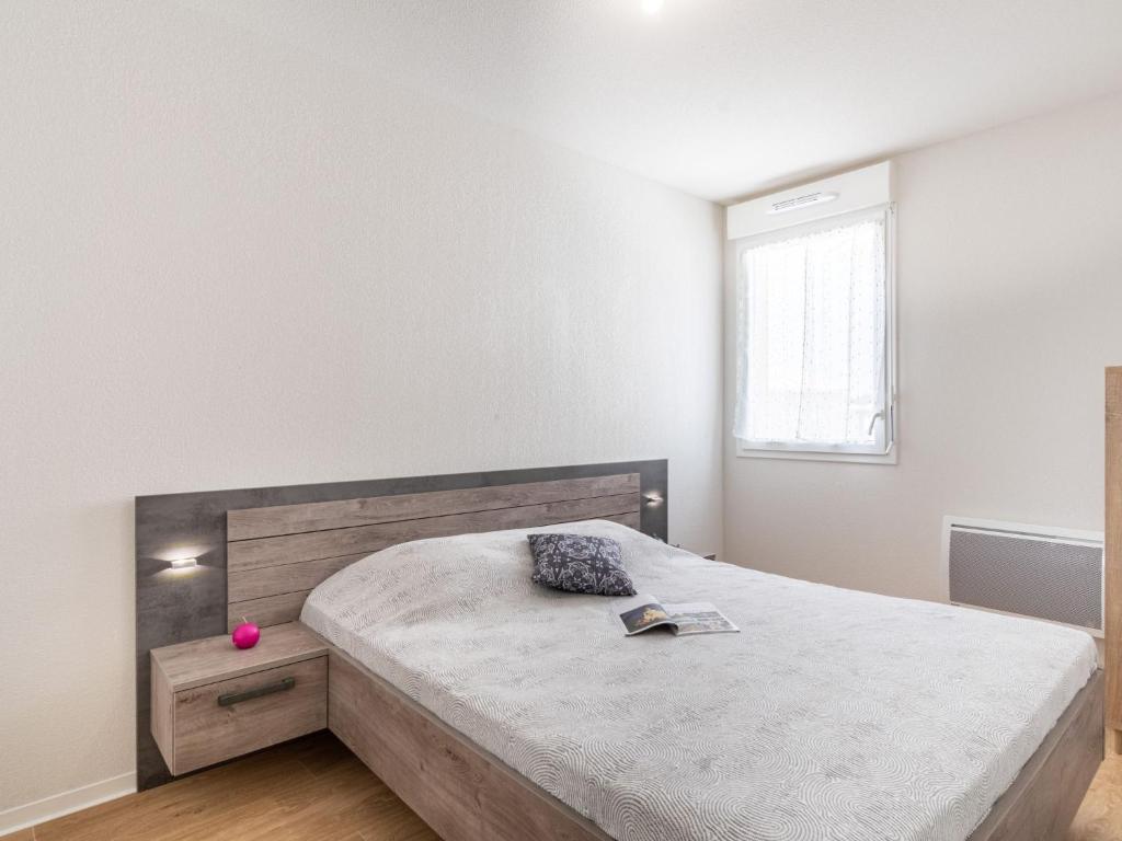 Apartment SC H01 by Interhome - 5