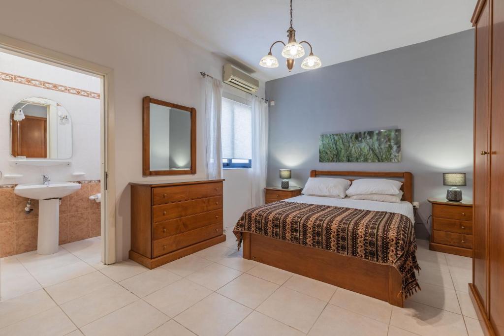 Stunning - Seafront 3-Bedroom 6th Floor + Garage! photo