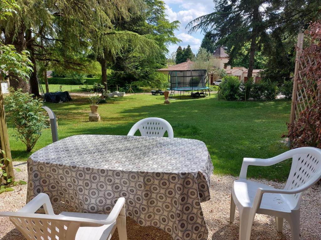 GITE LE PARC A SARLAT Parking privé - 5