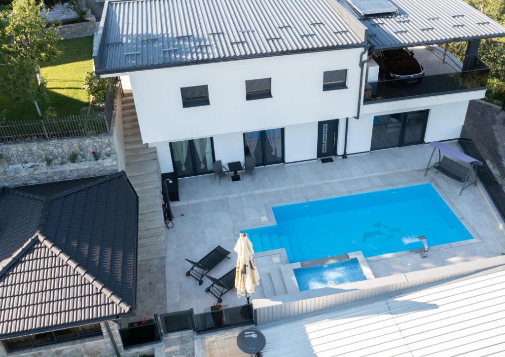 Villa Kula - 1
