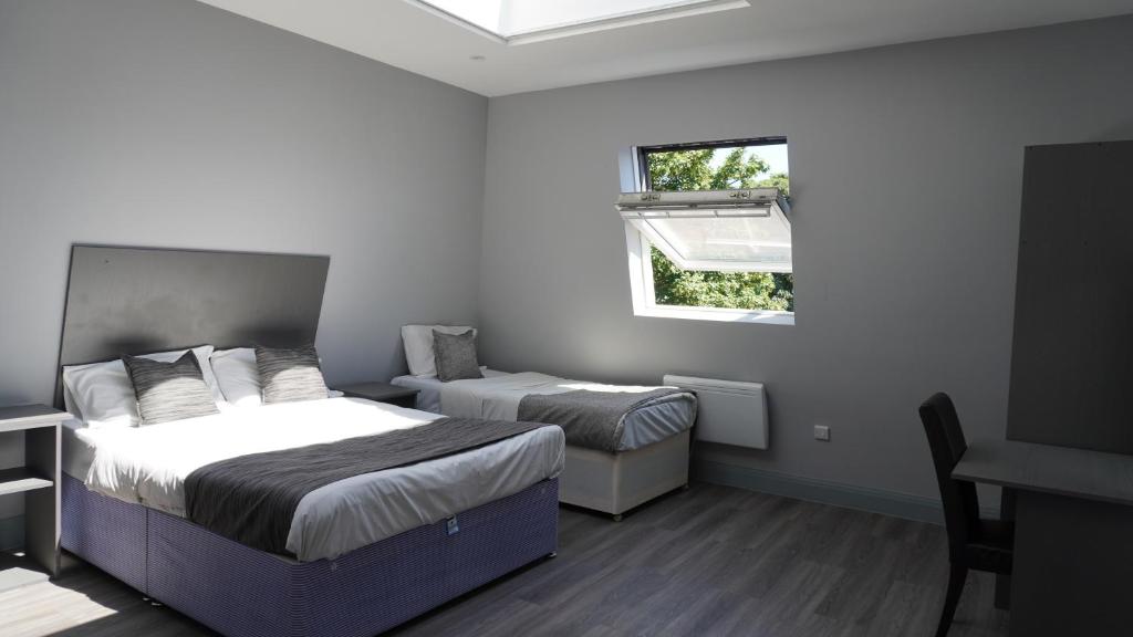 Roshni Hotel, Southall