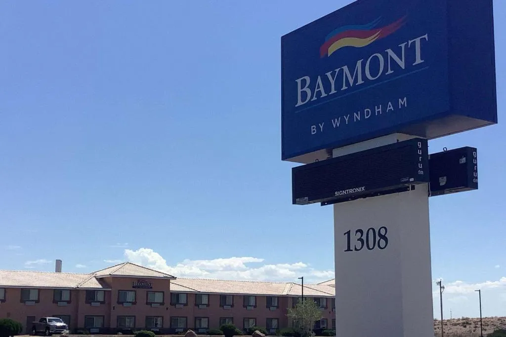 Baymont Inn & Suites by Wyndham Holbrook，位于胡尔伯克的酒店