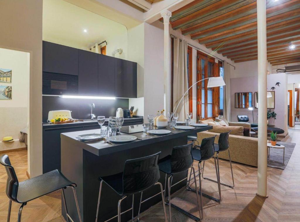 Avinyo 2 Gotic · Spacious Loft in Gothic Quarter! - 3