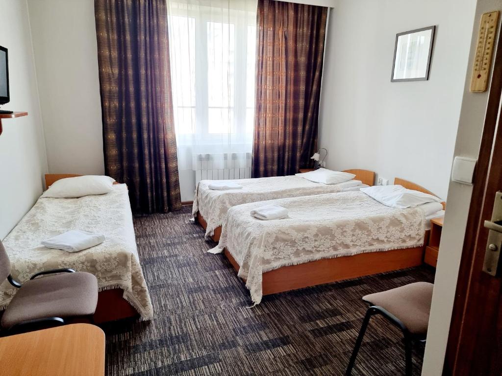 Noclegi Stadion Bed & Breakfast — Hotel rooms in Warsaw, Masovian
