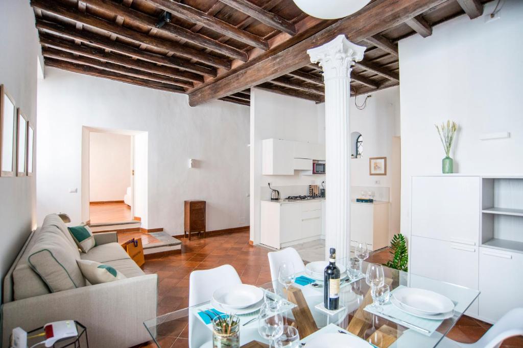 COLOSSEUM, MONTI, NEW CORITHIAN HOUSE UP TO 6 PEOPLE - 2