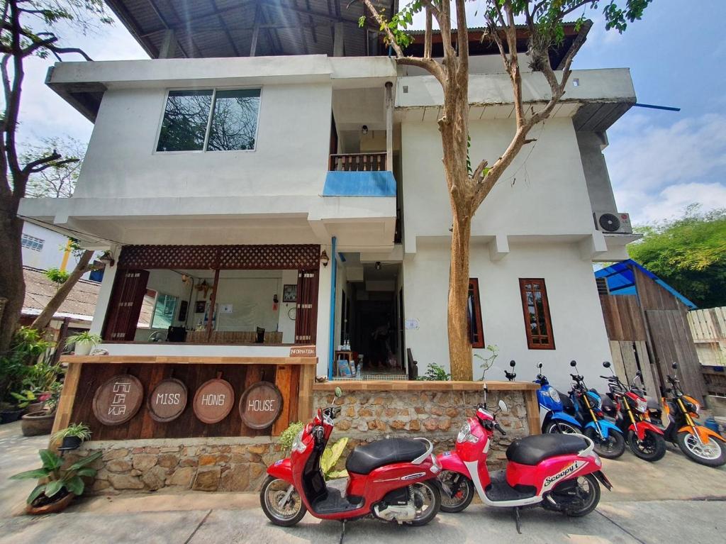 Exterior view, Miss Hong House in Ko Samet