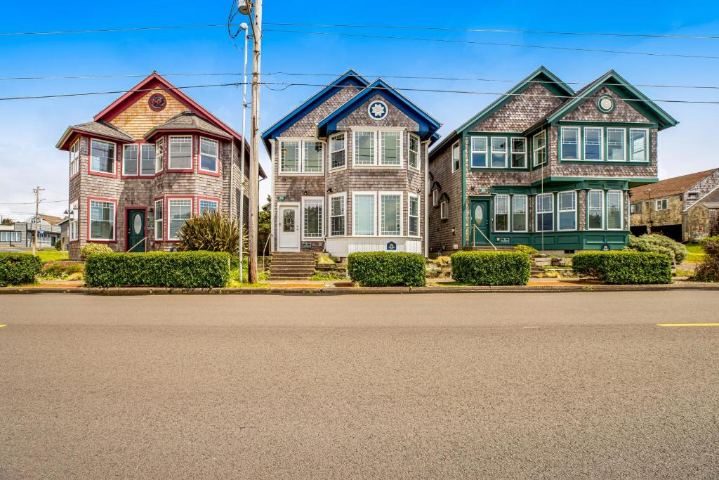 Applegate House, Newport