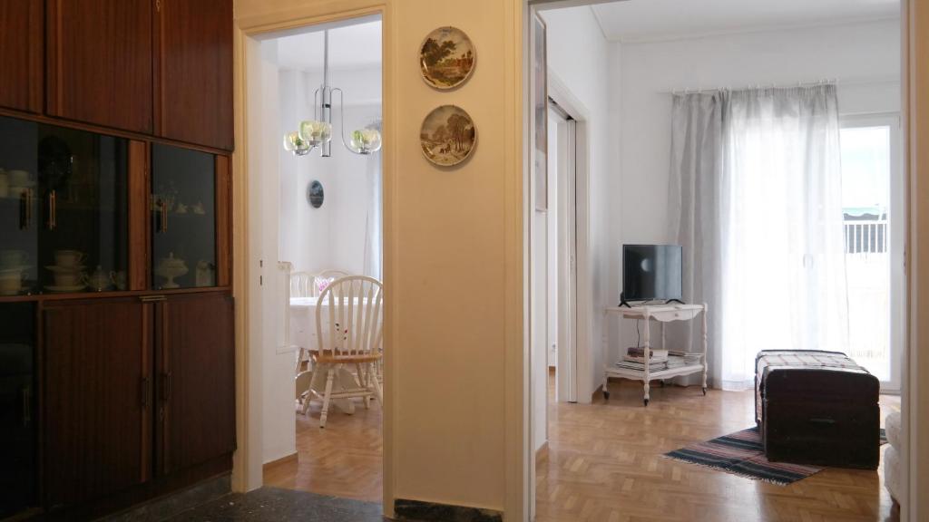 Flat in the heart of Koukaki under Acropolis photo
