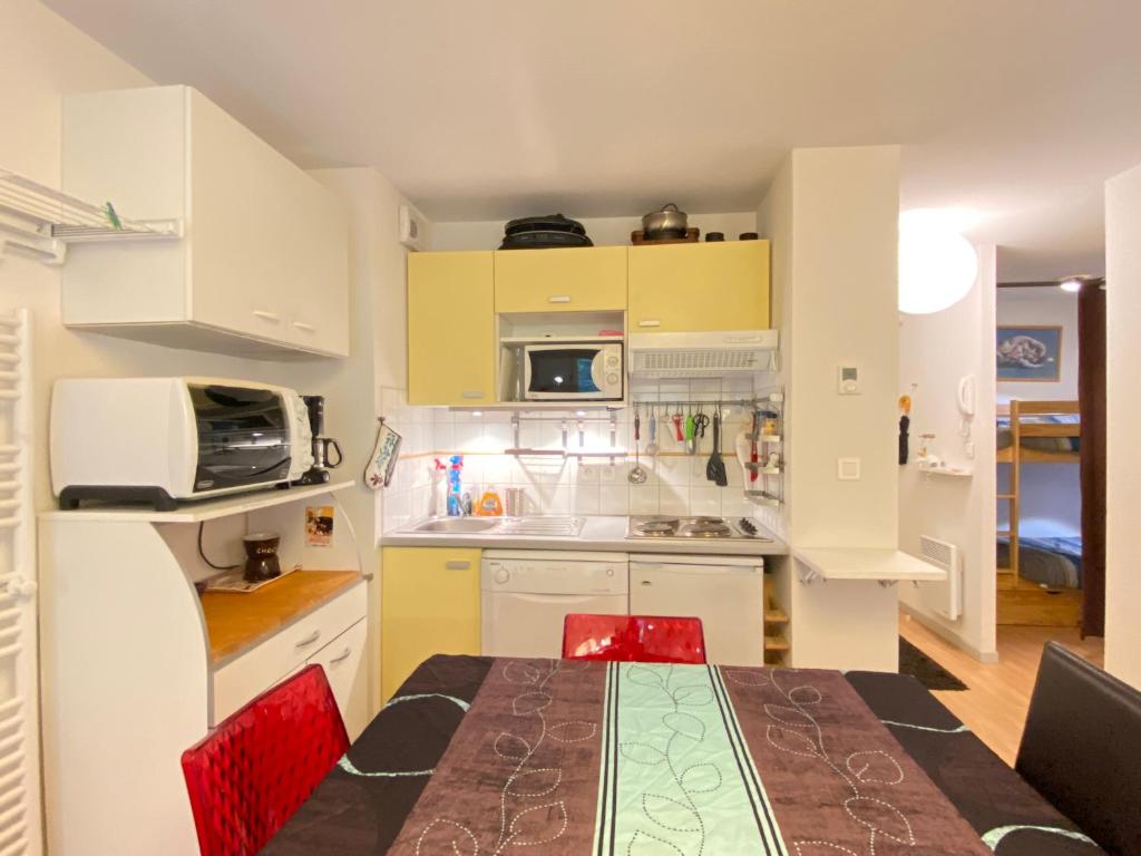 T2 alcove confortable pour 4 à 5p. Balcon. Parking - 4