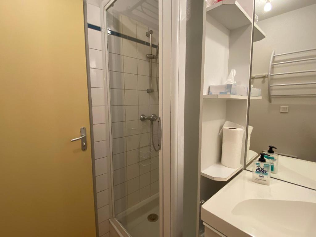 T2 alcove confortable pour 4 à 5p. Balcon. Parking - 5
