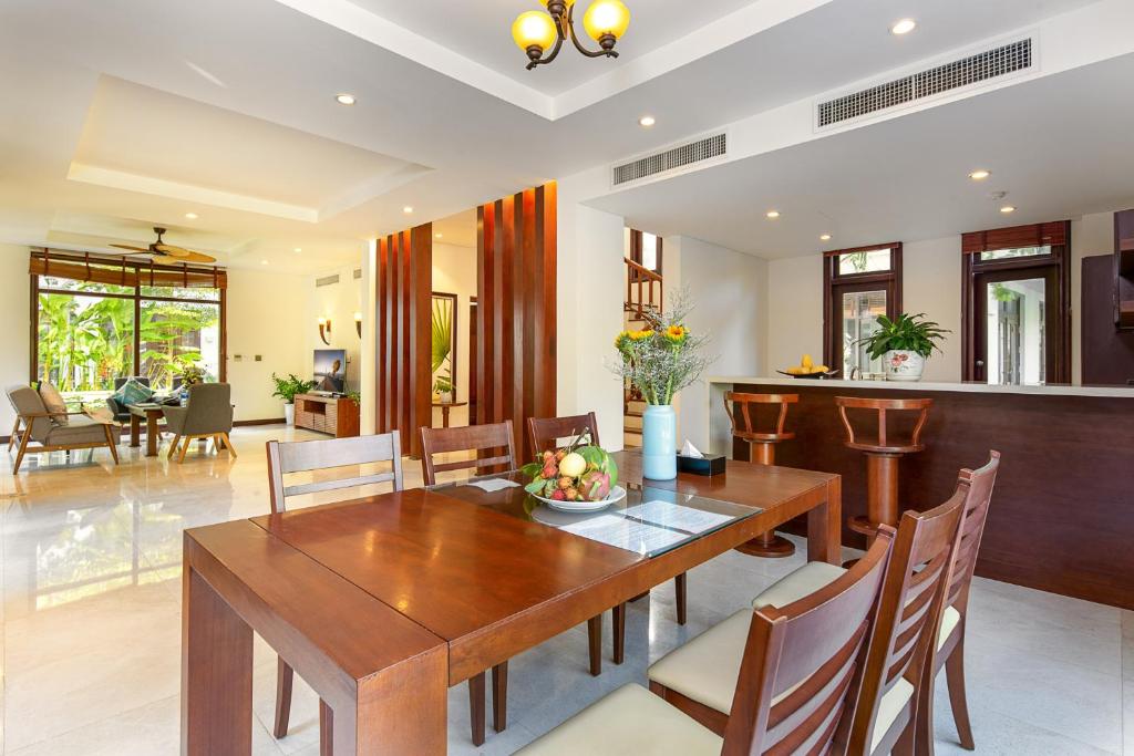 Outstanding Villa In Beach Resort