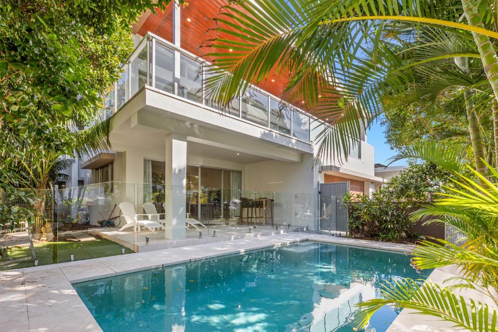 Malibu Beach House by Kingscliff Accommodation — Hotel in Kingscliff