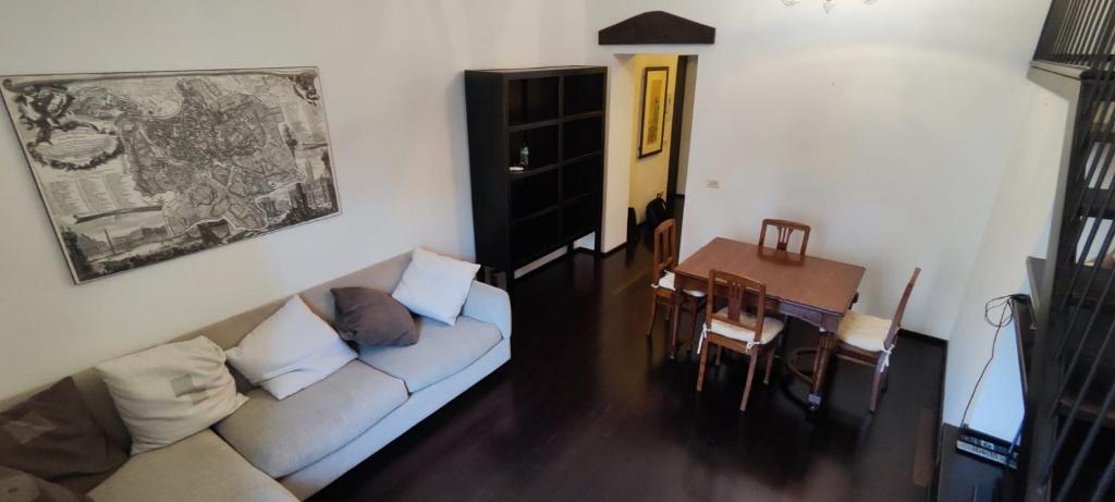 San Giovanni Lovely Loft — Hotel in Rome