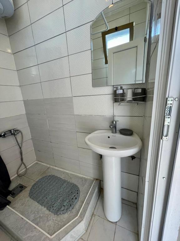 White apartments - 4