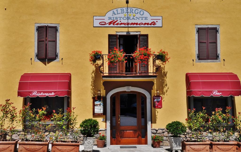 Albergo Miramonti — Hotel in Comano