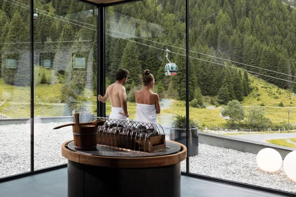 Hotel Vier Jahreszeiten, hotel in Sankt Leonhard im Pitztal
