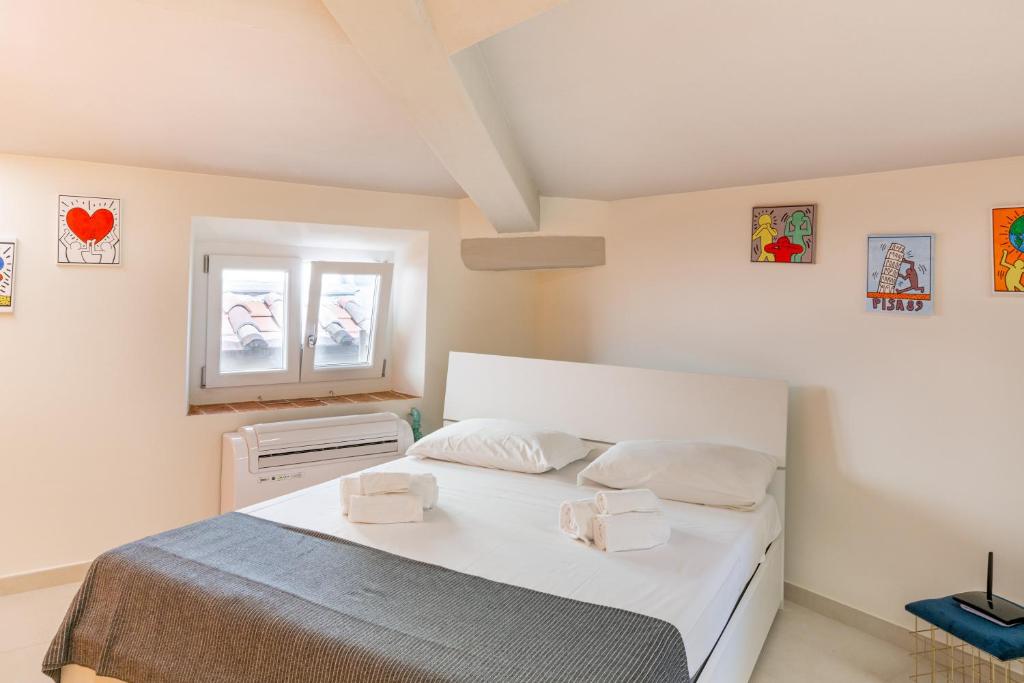 GuestHost - San Francesco Modern and Central Apartments - 1