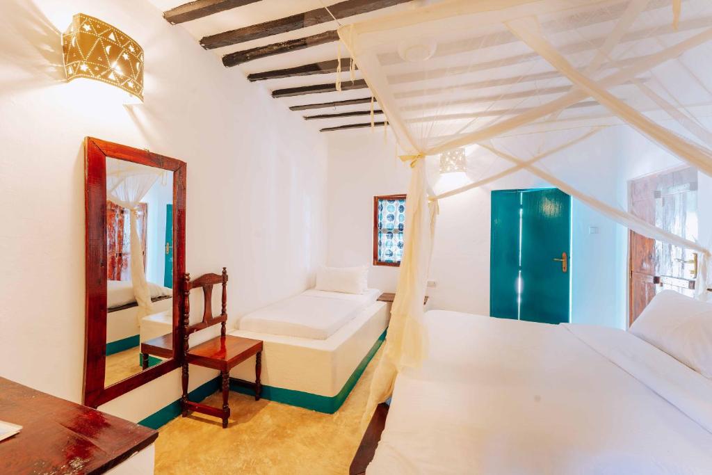 Mchanga Beach Resort photo