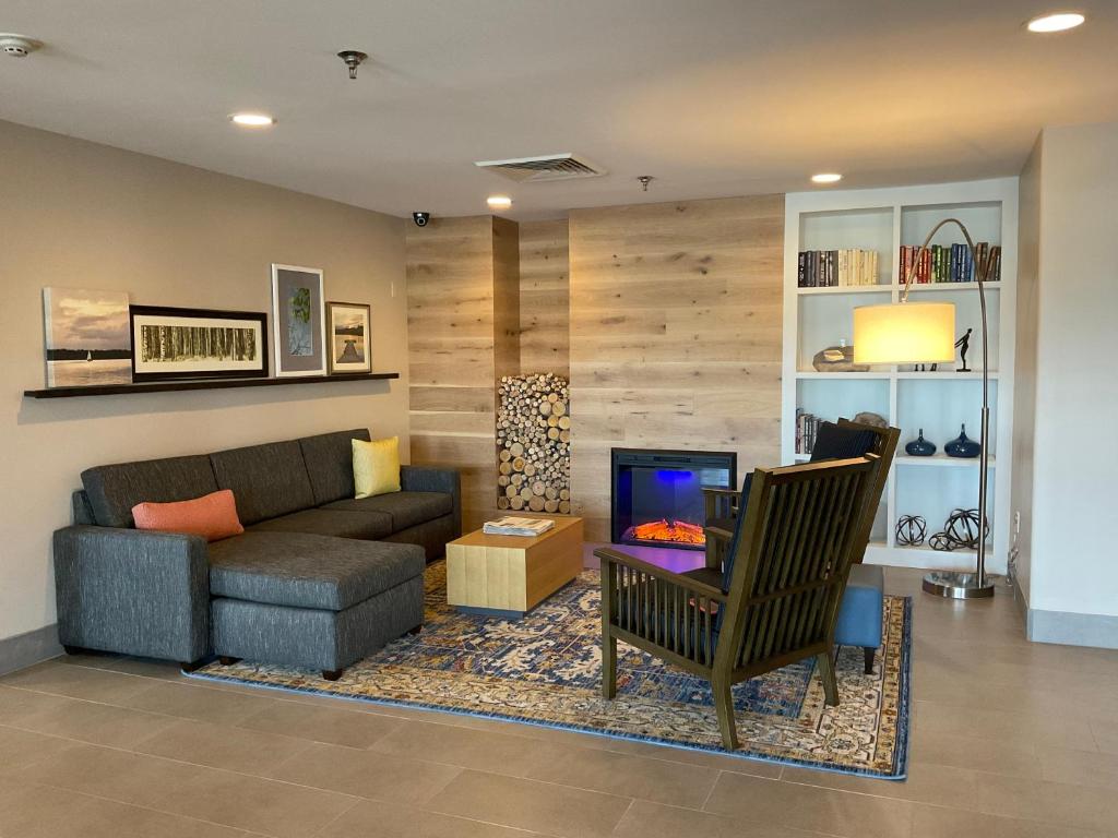 Country Inn & Suites by Radisson, Marion, IL photo