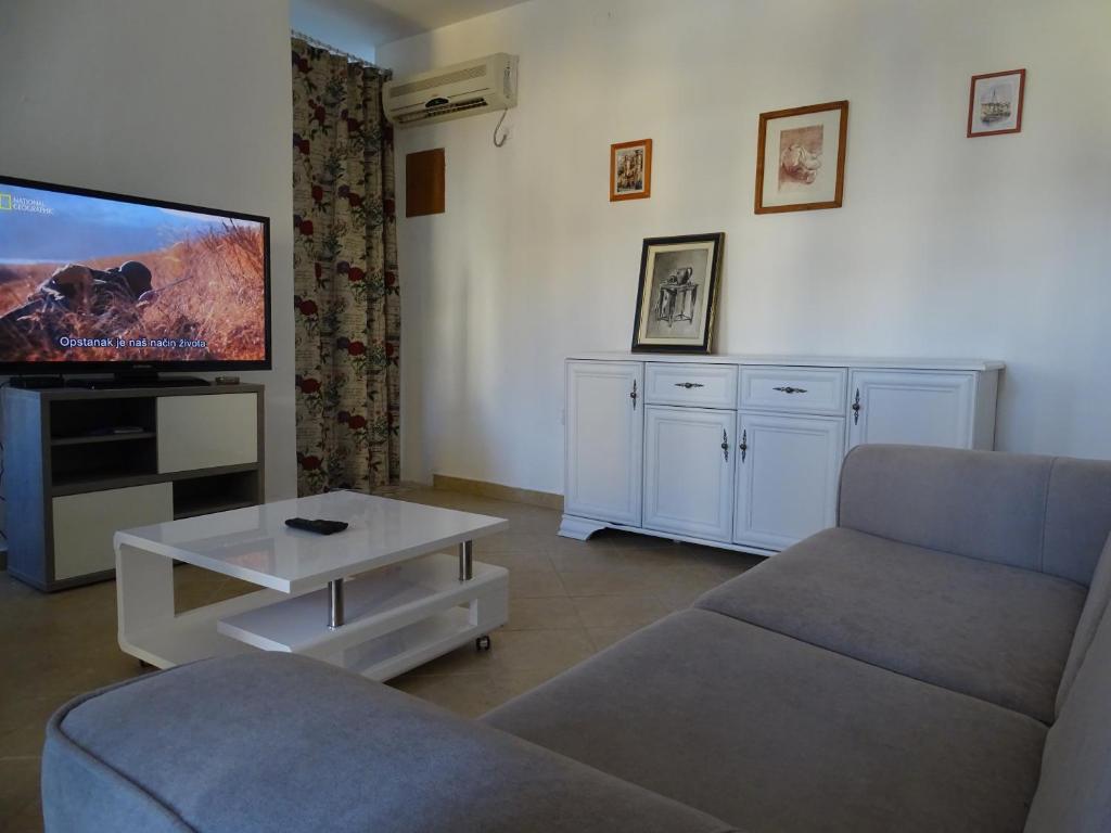 Apartment Hypnos Petrovac - 5