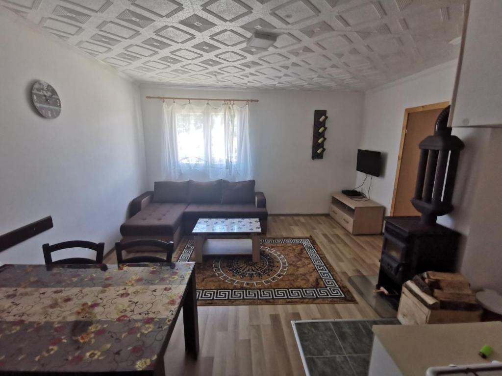 Apartmani Momčilo - 1