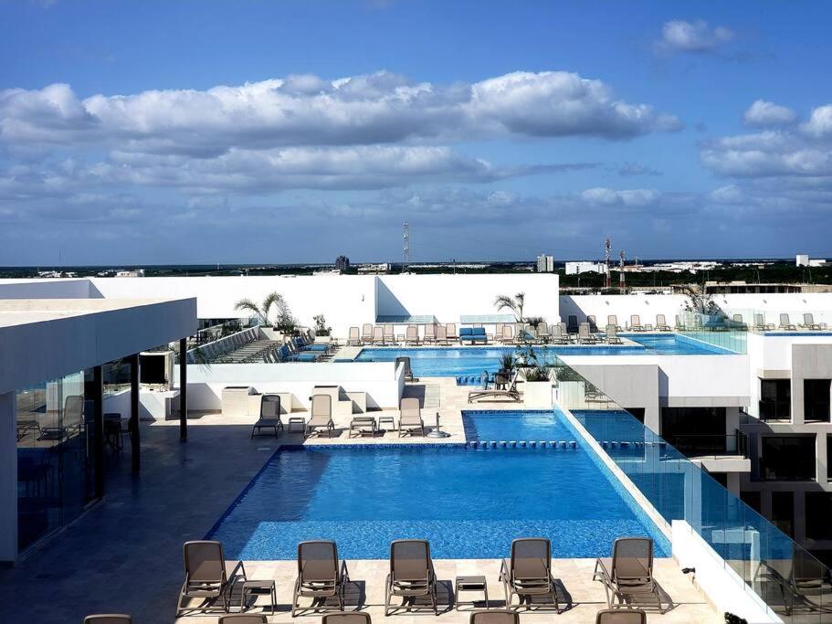 Stylish Luxury Condo in the heart of Playa - 3