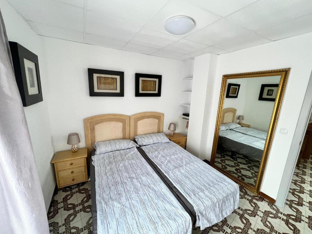 Mirror Apartment Gandia - 3