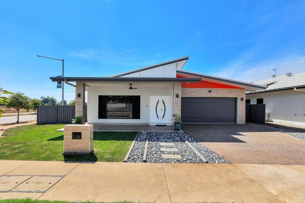 Ravi’s Home — Hotel in Darwin