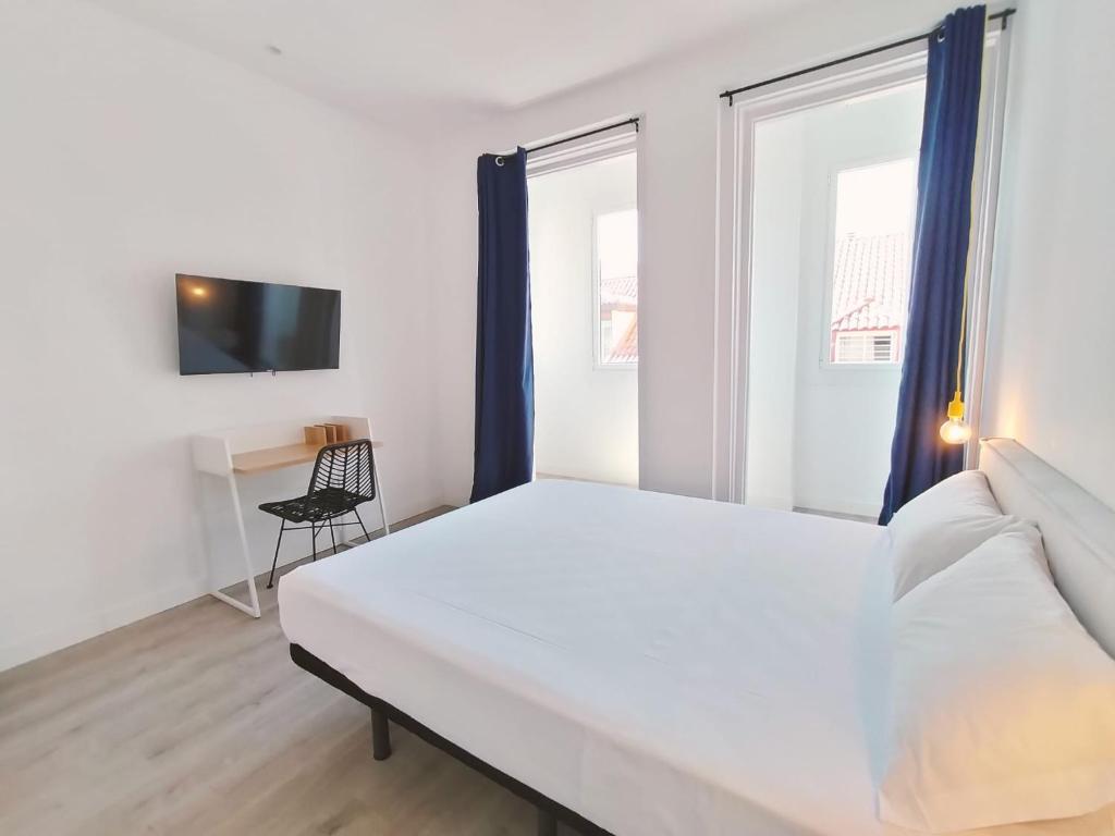Hostal Manuela by gaiarooms - 4