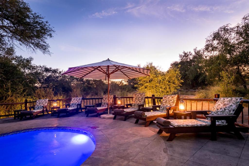 Umkumbe Bush Lodge - Luxury Tented Camp photo