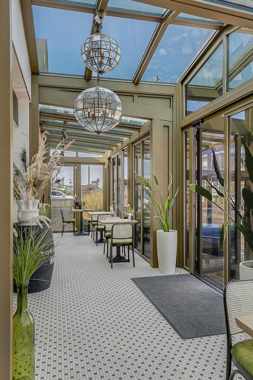 維多利亞酒店 (Hotel Victoria)