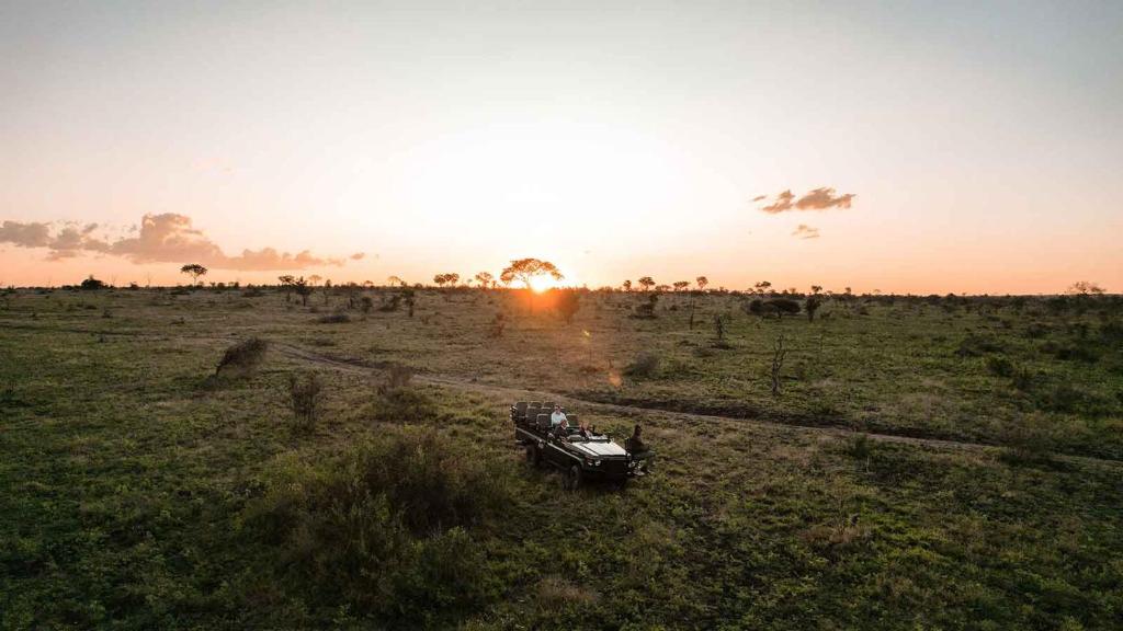 Umkumbe Bush Lodge - Luxury Tented Camp photo