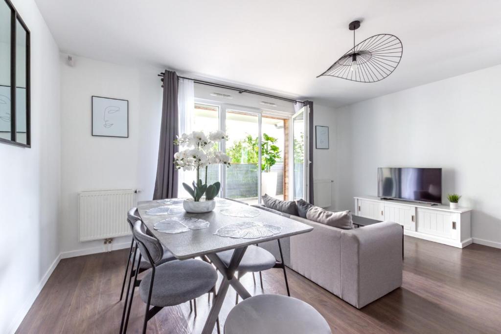 La Canopée By Plaza, Serris