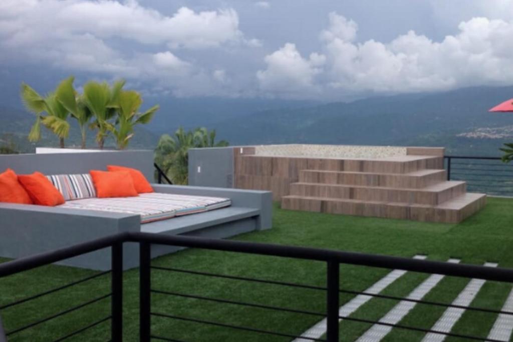 LUXURY VILLA Campestre Piscina Privada Anapoima Colombia - 4