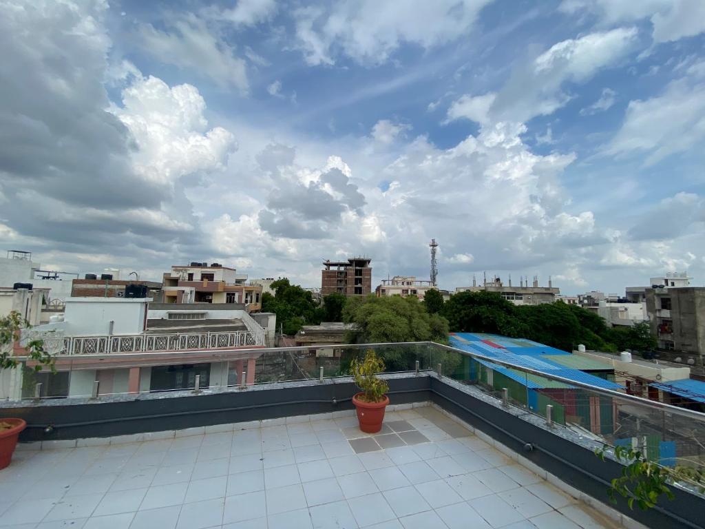 1BHK Luxury Penthouse with Private Terrace Garden photo