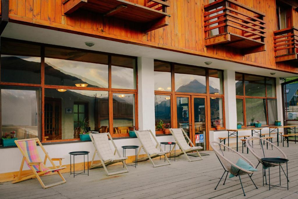 Alpenhaus Kazbegi Hotel & Restaurant photo