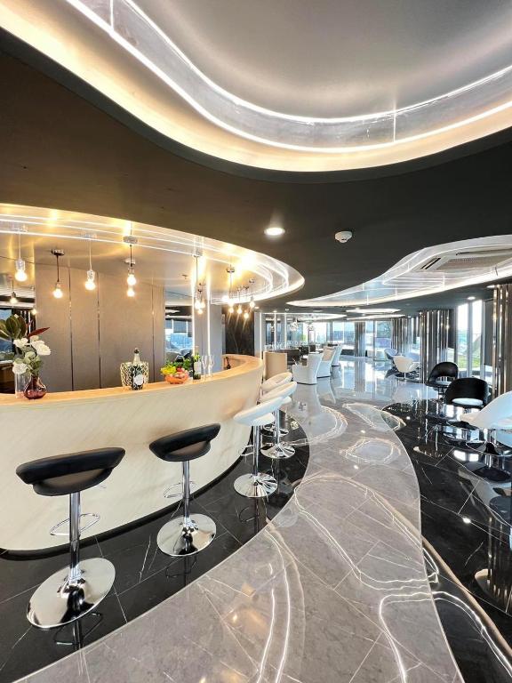 Bar/lounge