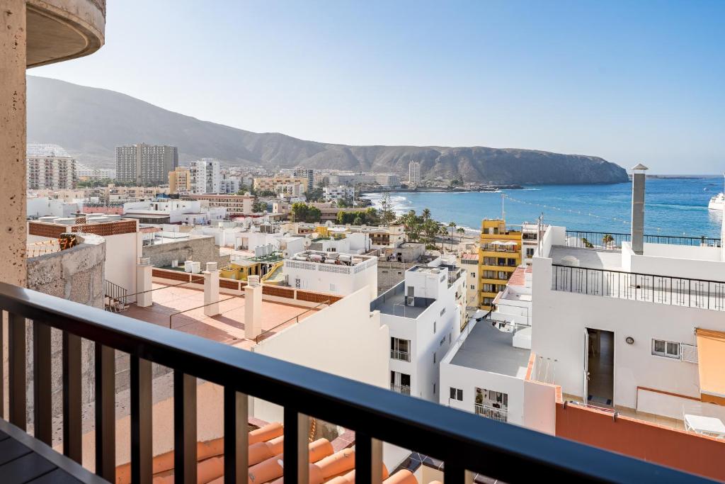 Cosy apartment with sea view en el centro Los Cristianos - 2