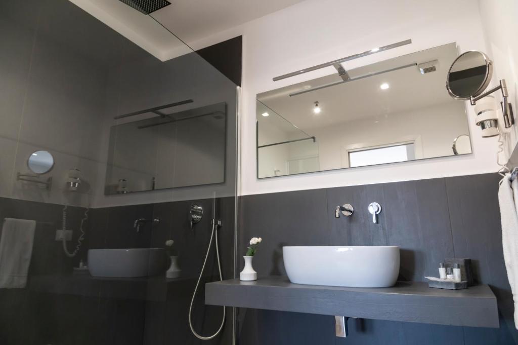 Ruggero Settimo - Room & Suite photo