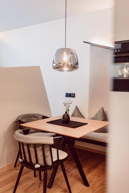 JoAnn suites & apart - 5