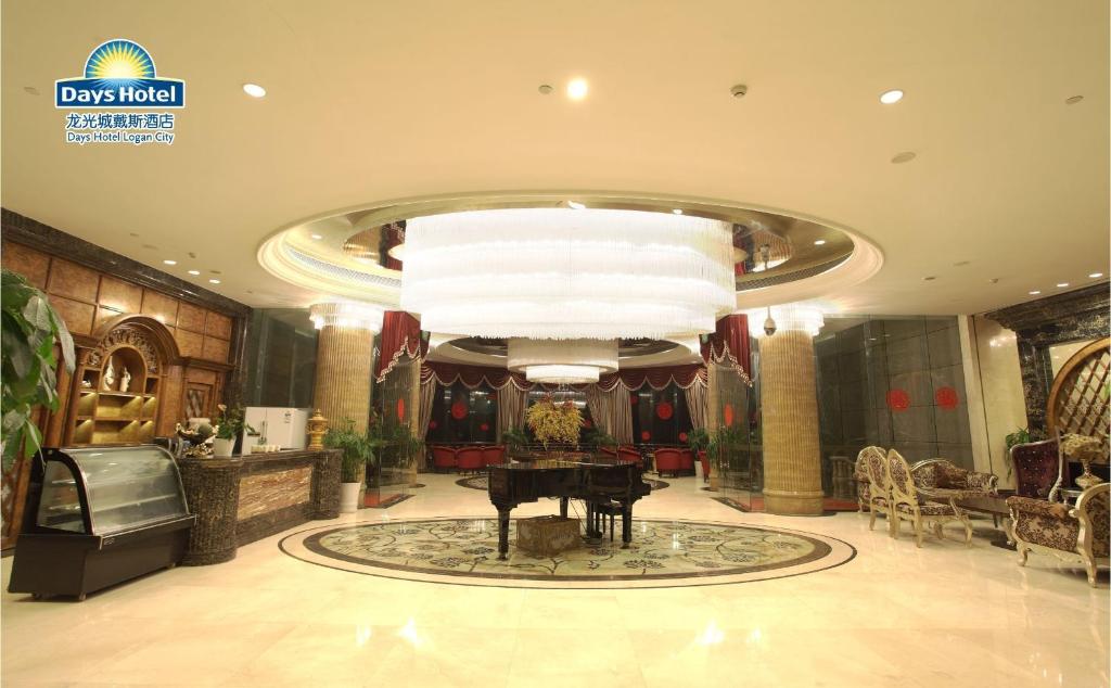 Days Hotel by Wyndham Logan City Huizhou photo