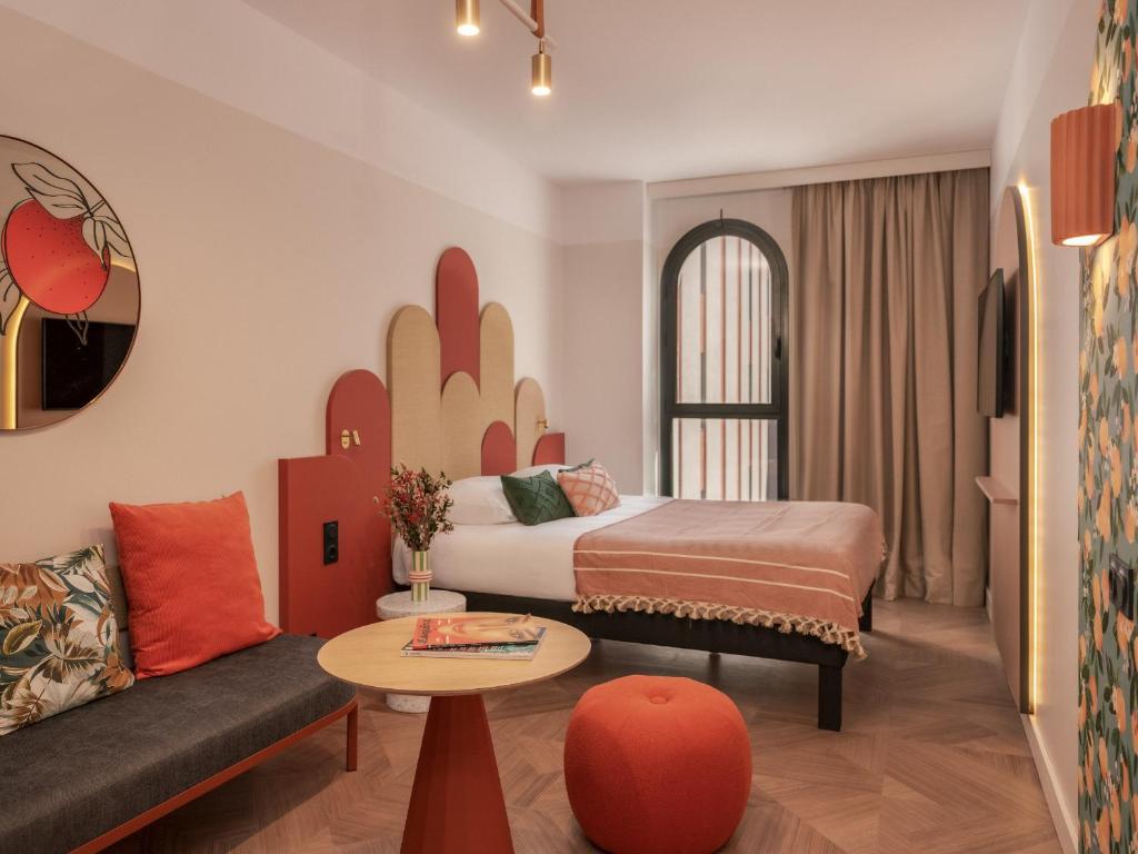 Ibis Styles Sevilla Santa Justa photo