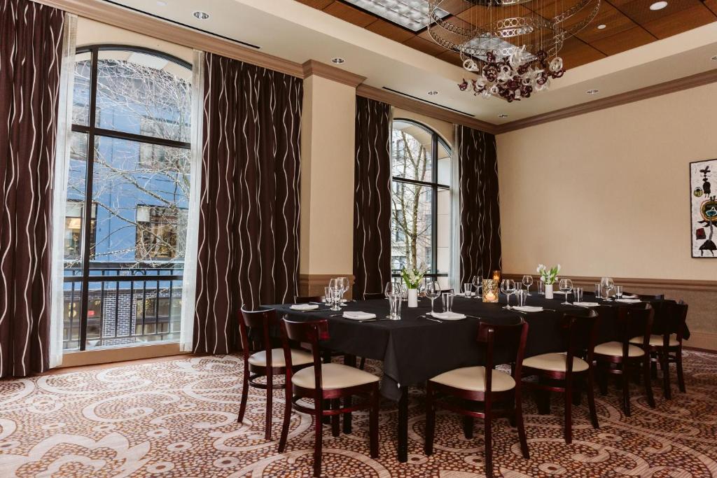 غرفة الاجتماعات/الاحتفالات