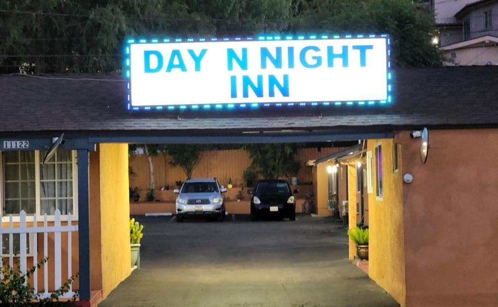 DAY N NIGHT Inn — Hotel in Los Angeles (CA)