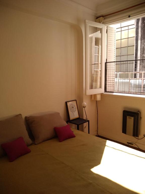 3 ambientes en Alto Palermo 2do piso por escalera - 2