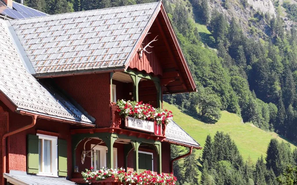Café Pension zum Jäger, hotel en Buchboden