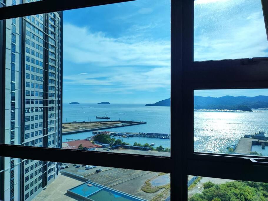 Lovely Seaview Condo TII @ Jesselton Quay photo