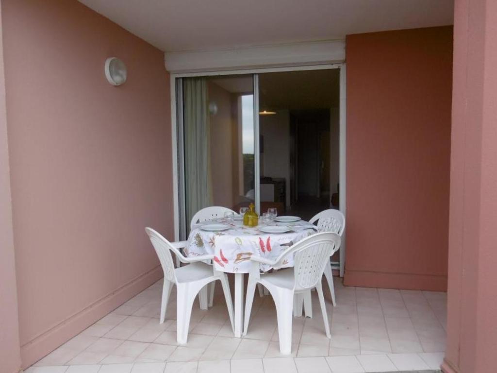 Rez de jardin 38m² à Sète avec vue mer et parking privé - FR-1-472A-129 - 4