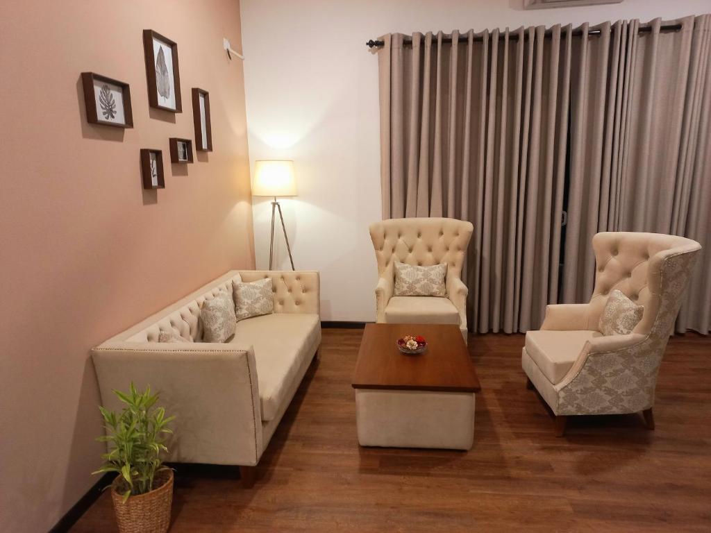 Apartment Ninety-Nine, Kurunegala